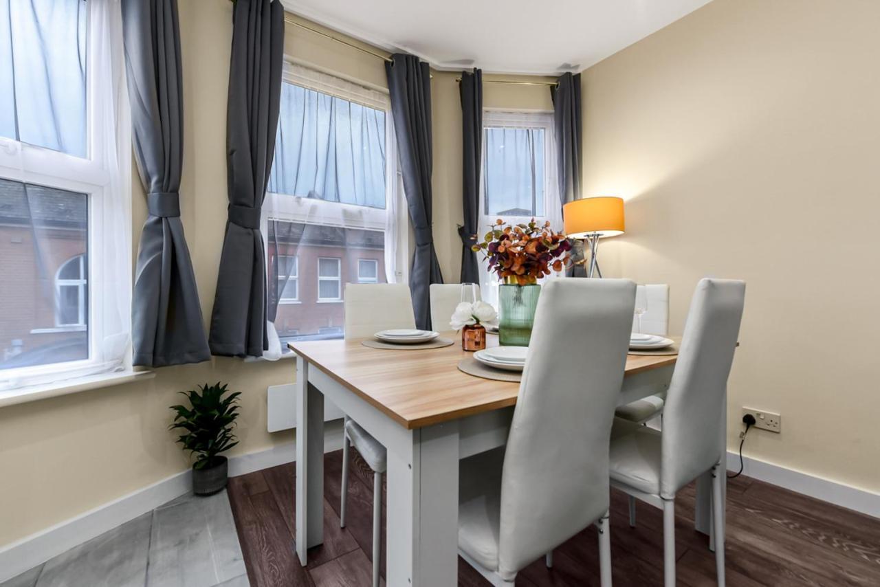 Family Friendly, Zone 2, 2 Beds, Overground Londres Exterior foto