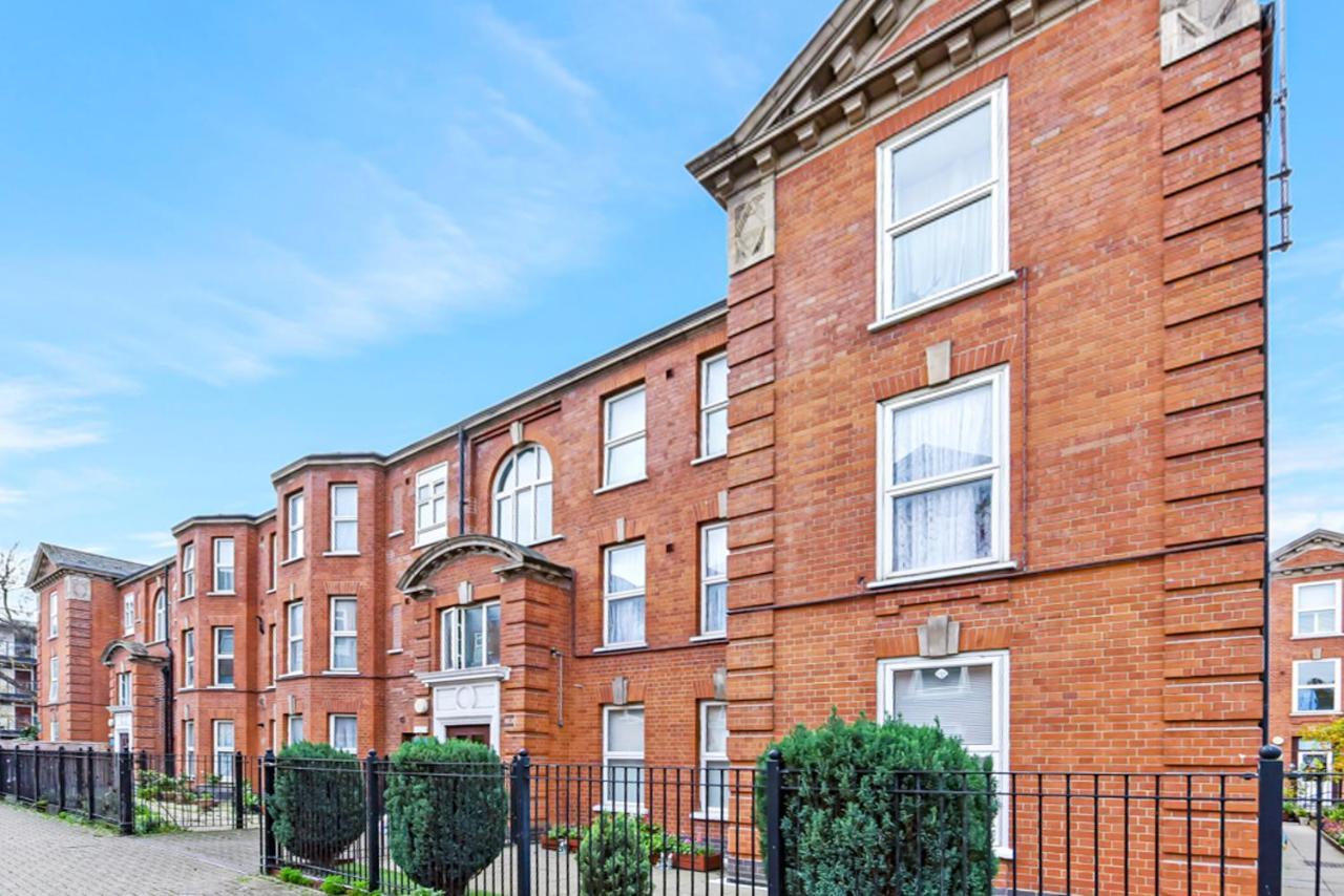 Family Friendly, Zone 2, 2 Beds, Overground Londres Exterior foto